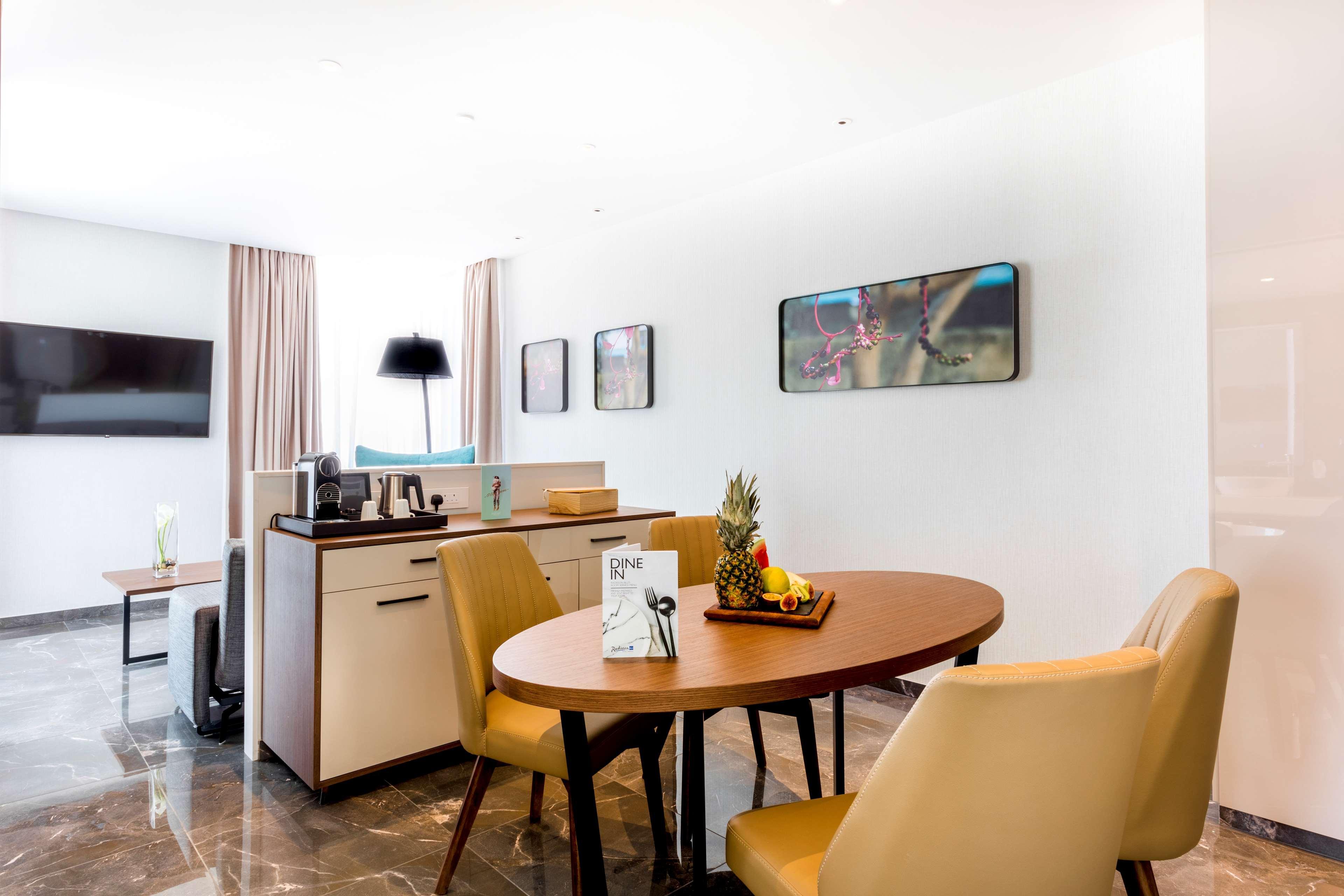 Radisson Blu Hotel, Larnaca Dış mekan fotoğraf A typical apartment